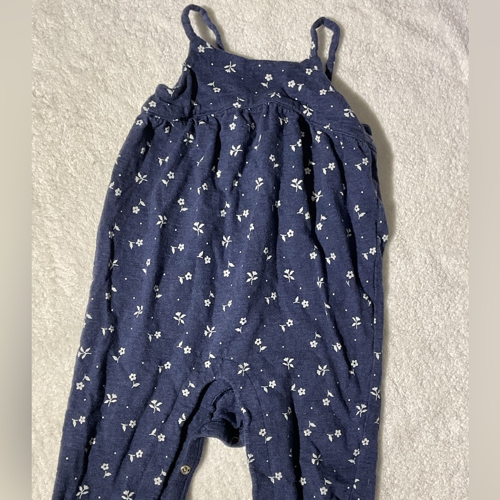 6/ $30 sale)  GAP Navy Floral Kids Jumpsuit